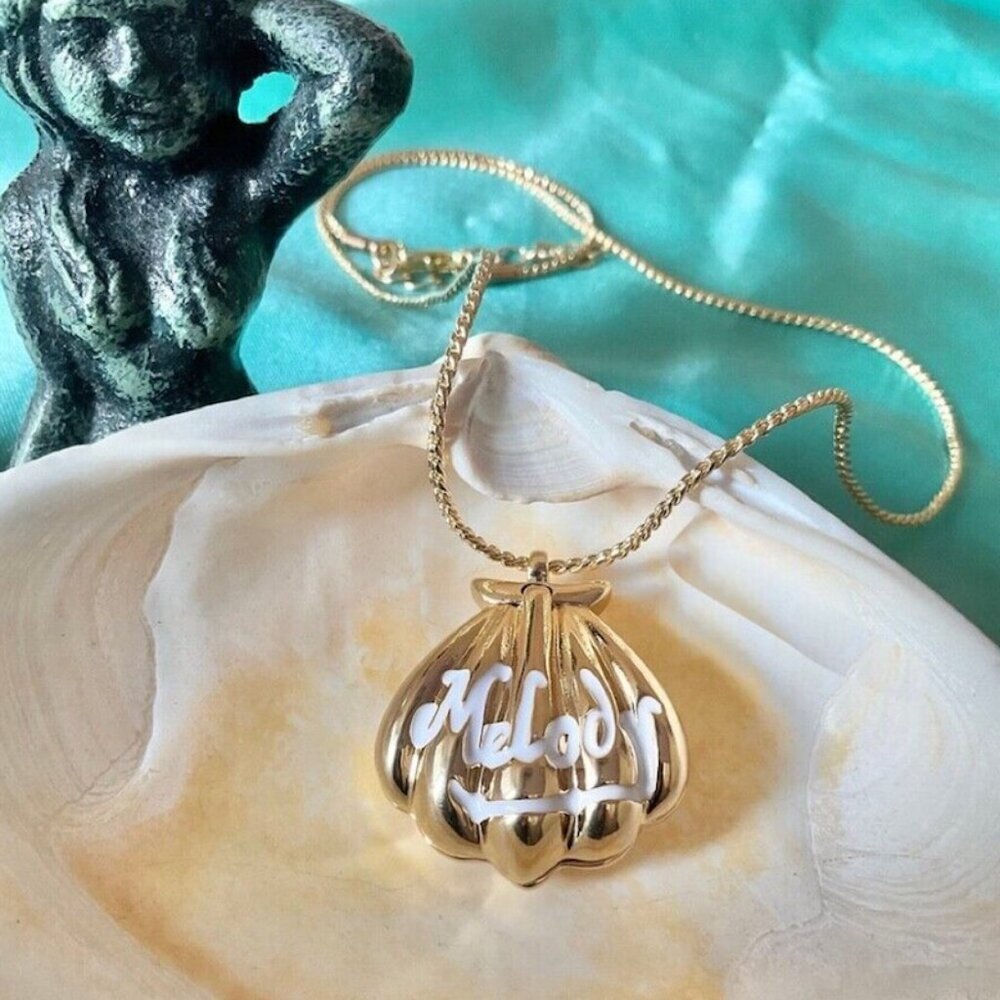 Disney Melody Ariel Locket Seashell Gold Shell Necklace the Little Mermaid Charm - Picture 3 of 4